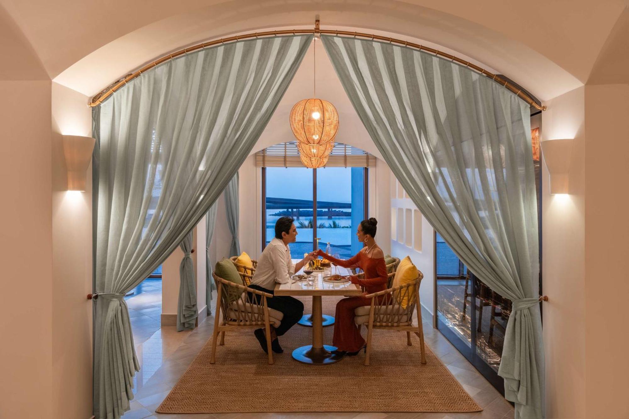 La Festa Phu Quoc, Curio Collection By Hilton Hotel Exterior photo